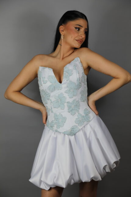 Rochie scurta alba cu corset si fusta gogosar