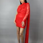 Rochie roșie din dantelă elegantă